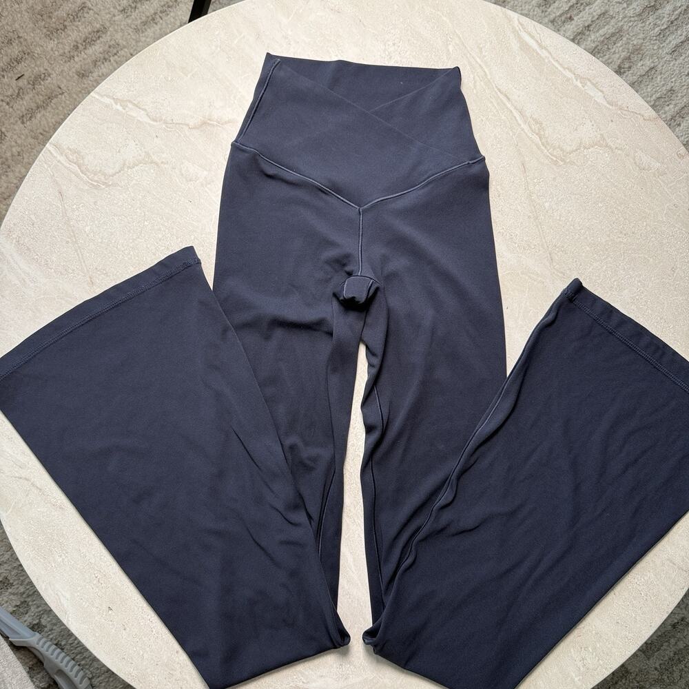 Navy Blue OFFLINE Aerie Real Me High Waist Crossover Flare Legging XS Long 34”